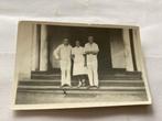 Ned indie 3 dokters voor het Ziekenhuis in Soerabaja 6x9 cm, Verzamelen, Foto's en Prenten, Ophalen of Verzenden, Voor 1940, Gebruikt