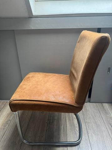 Bruine stoelen met metalen frame (2 stuks)