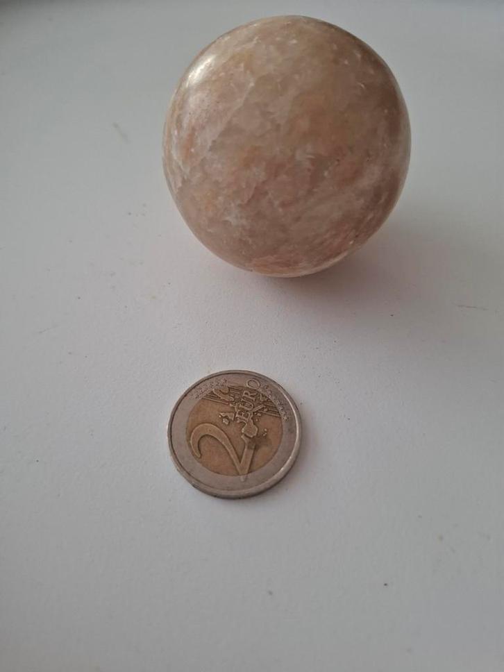 Edelsteen Bol uit Vietnam, Verzamelen, Mineralen en Fossielen, Overige typen, Ophalen
