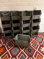 Partij stalen bakjes voor een industrieel interieur, Ophalen, Zo goed als nieuw