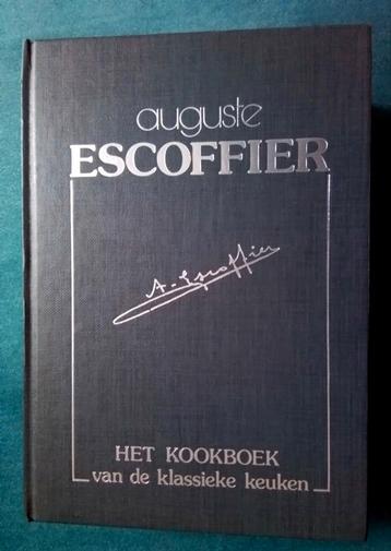 Auguste Escoffier Het kookboek van de klassieke keuken  beschikbaar voor biedingen