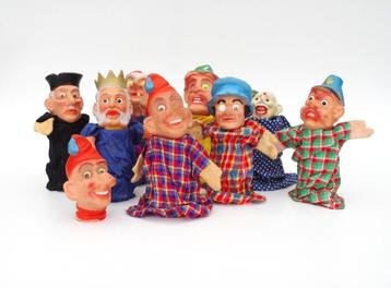 9 Vintage Poppenkast Poppen  1960 beschikbaar voor biedingen