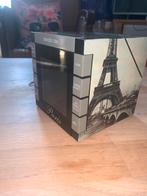 'Paris' Radio Wekker, Huis en Inrichting, Woonaccessoires | Klokken, Ophalen of Verzenden, Gebruikt, Digitaal, Wekker of Tafelklok