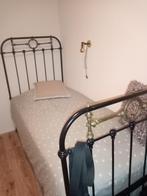 Antiek eenpersoons zwart bed, Antiek en Kunst, Antiek | Meubels | Bedden, Ophalen of Verzenden