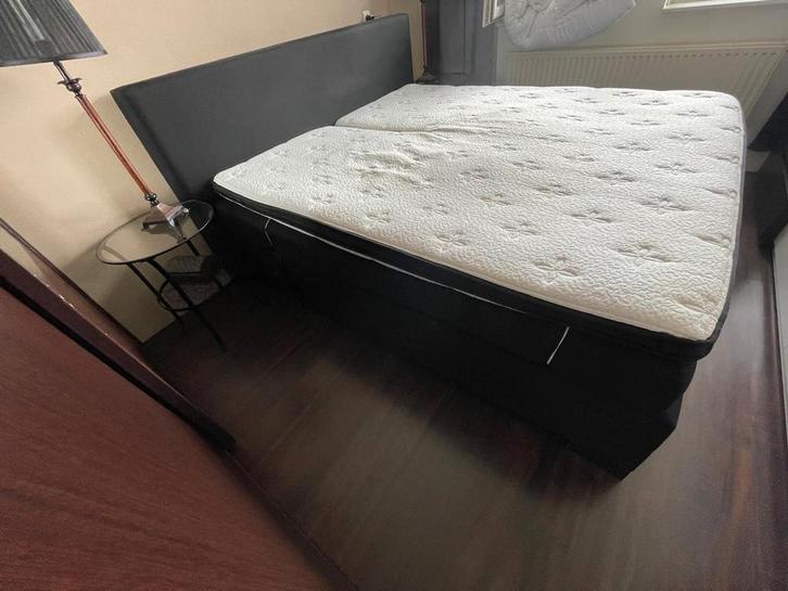 Elektrische Boxspring 180x200, Huis en Inrichting, Slaapkamer | Bedden, Zo goed als nieuw, Tweepersoons, 180 cm, 200 cm, Stof