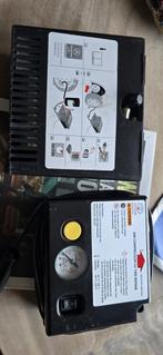 Mercedes en toyota banden pomp/luchtpomp, Auto-onderdelen, Ophalen of Verzenden, Toyota