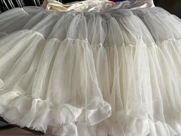 Off white petticoat maar 3xl tot 5xl beschikbaar voor biedingen