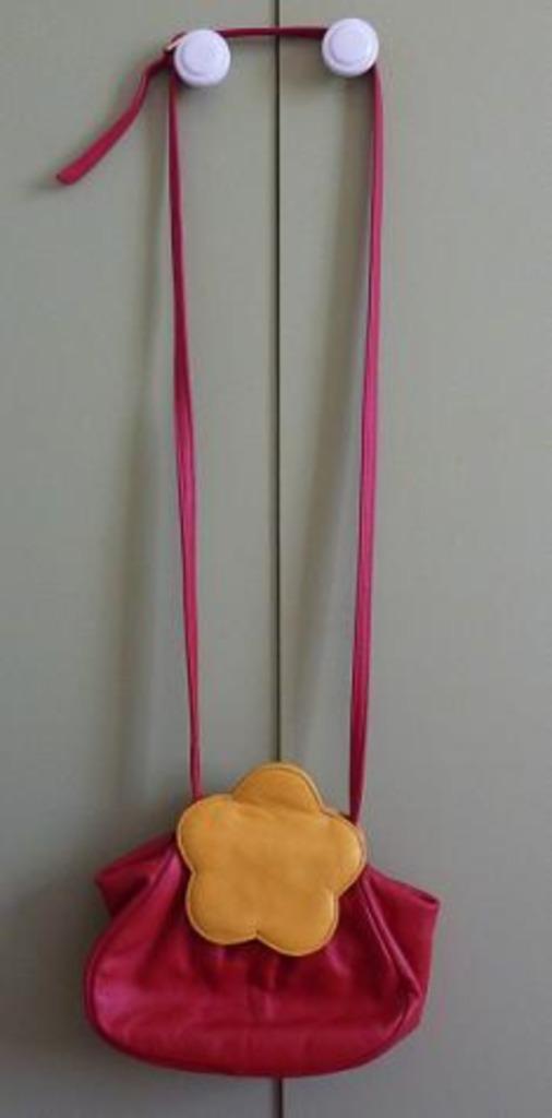 Vrolijk tasje in oranje/rood met geel, Sieraden, Tassen en Uiterlijk, Tassen | Damestassen, Zo goed als nieuw, Schoudertasje, Rood