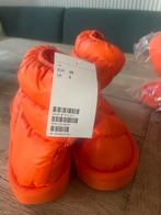 Diverse maten. Gewatteerde Nylon Enkellaarsjes (H&M), Kleding | Dames, Schoenen, Ophalen of Verzenden, Nieuw, Oranje, Lage of Enkellaarzen