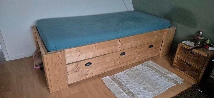 Steigerhouten bed 90x200, Huis en Inrichting, Slaapkamer | Complete slaapkamers, Zo goed als nieuw, Eenpersoons, Ophalen