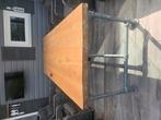 Te koop zware eet tafel afhalen in Nunspeet., Huis en Inrichting, Tafels | Eettafels, Gebruikt, Eikenhout, 200 cm of meer, Vijf personen of meer
