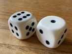 Dobbelstenen middelgroot (2,5 cm), Hobby en Vrije tijd, Gezelschapsspellen | Bordspellen, Ophalen of Verzenden, Zo goed als nieuw