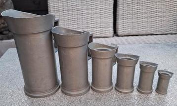 Maatkannen tin 6 stuks beschikbaar voor biedingen