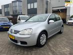 Volkswagen Golf 1.6 FSI Trendline Automaat Navi Nap, Stof, Gebruikt, Zwart, 4 cilinders