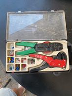 Draadstriptang & Krimptang Set met Connectoren, Doe-het-zelf en Verbouw, Gereedschap | Handgereedschap, Ophalen, Gebruikt
