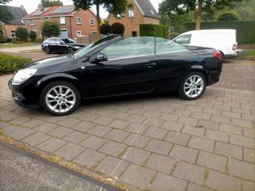 Opel Astra 1.8 16V Twintop AUT 2008 Zwart beschikbaar voor biedingen