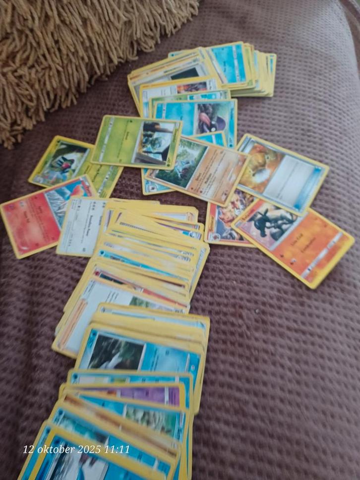 Pokemon  kaarten 160 stuks  12€, Hobby en Vrije tijd, Verzamelkaartspellen | Pokémon, Ophalen of Verzenden