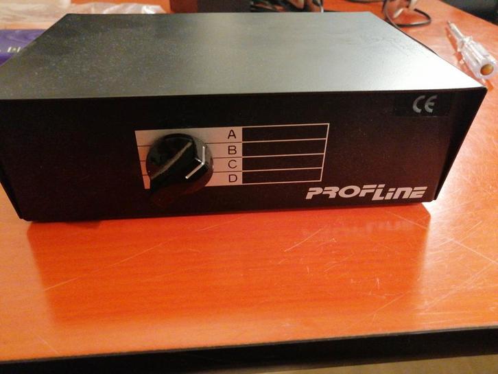 ProfiLine A/B/C/D Switchbox, Computers en Software, Barebones, Gebruikt, Ophalen of Verzenden