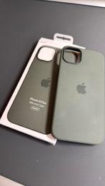 Apple iPhone 14 Plus Silicone Case Olive, Apple, IPhone 14 Plus, Nieuw, Hoesje of Tasje