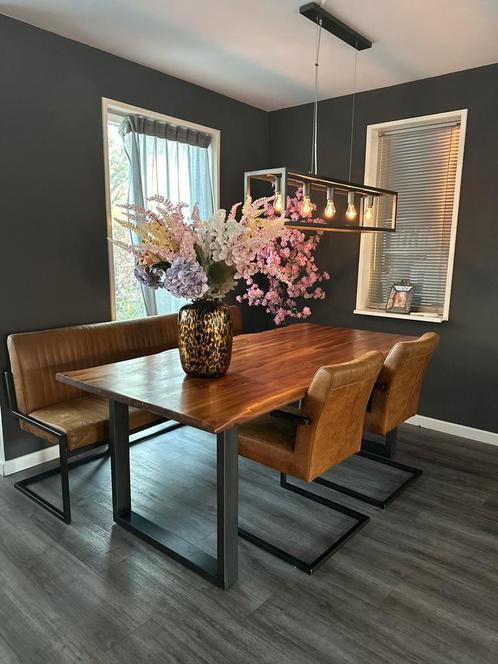 Te koop: een complete en sfeervolle eetkamerset, Huis en Inrichting, Complete eetkamers, Zo goed als nieuw, 4 tot 6 stoelen, Ophalen