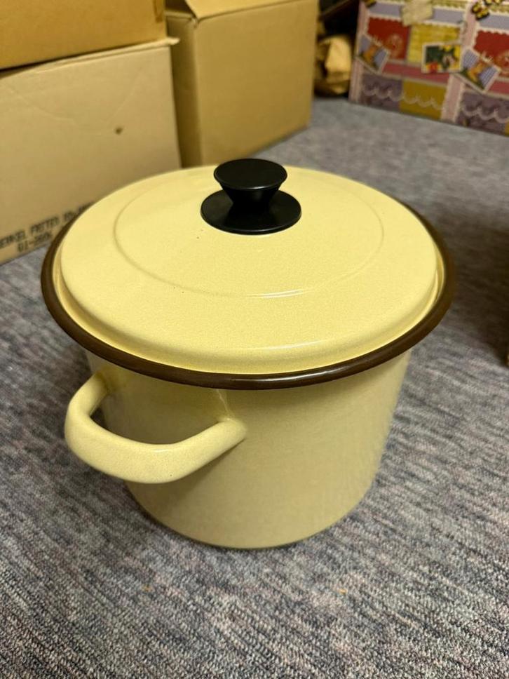 Emaille Soeppan - 26cm Diameter, Huis en Inrichting, Keuken | Potten en Pannen, Gebruikt, Kookpan of Snelkookpan, Overige materialen