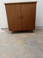 Teak fineer kastje ideaal voor audio jaren 60 deuren €95, Huis en Inrichting, Kasten | Overige, Ophalen of Verzenden, Gebruikt