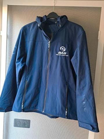 HEREN JAS MAAT XL MET LOGO VOLVO ZGAN beschikbaar voor biedingen
