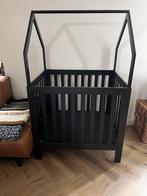 Zwart boxhuisje met boxmatras en 2 hoezen van Jollein, Kinderen en Baby's, Boxen, Ophalen, Gebruikt, Rechthoekig, In hoogte verstelbaar