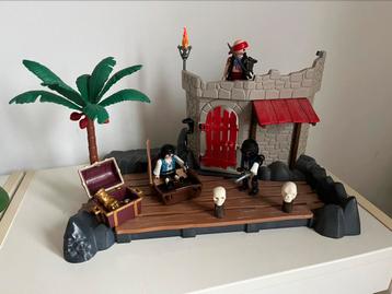Playmobil pieraten eiland beschikbaar voor biedingen