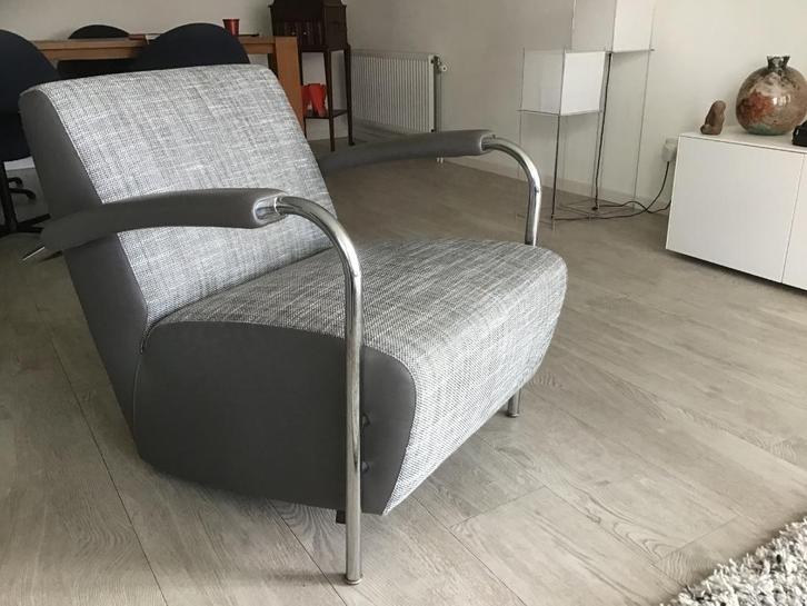 Leolux Scylla designfauteuil (laag), Huis en Inrichting, Fauteuils, Zo goed als nieuw, Leer, Metaal, Stof, 50 tot 75 cm, Minder dan 75 cm