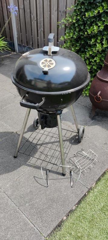Houtskool bbq groot + hoes+ rekjes beschikbaar voor biedingen