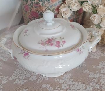 Brocante terinne roosjes beschikbaar voor biedingen