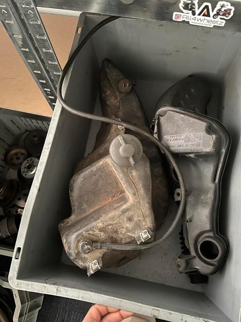 Piaggio zip 2000 2t 4t sp benzine tank (gilera)(50cc)(70cc), Motoren, Tuning en Styling, Ophalen of Verzenden