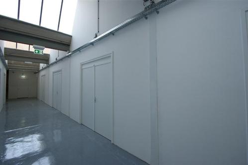 Opslagruimte van ca 33m2 in Zwanenburg  330 p/m, Huis en Inrichting, Overige Huis en Inrichting, Nieuw, Ophalen