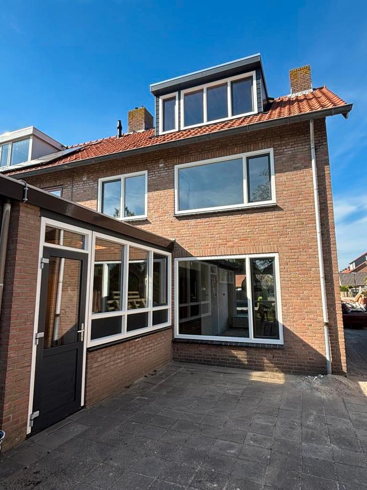 Plaatsen van kozijnen en dakkapellen, Doe-het-zelf en Verbouw, Kozijnen en Schuifpuien, Nieuw, Raamkozijn, Kunststof, Ophalen