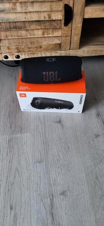 jbl charge  5 beschikbaar voor biedingen