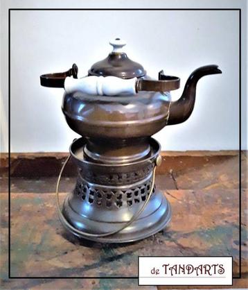 Theepot met theelicht– roodkoper  beschikbaar voor biedingen