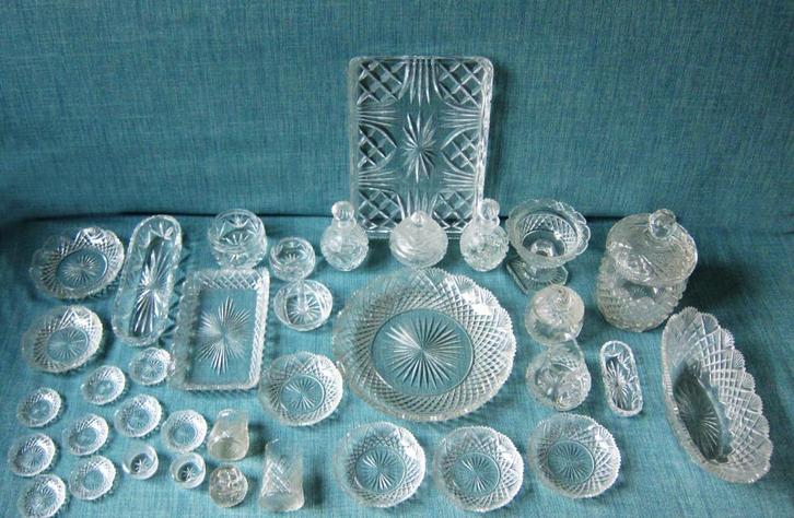 Verzameling antiek kristal en/of fraai geslepen glas, Antiek en Kunst, Antiek | Glas en Kristal, Ophalen of Verzenden