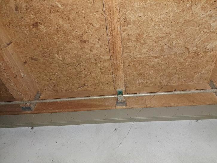 80 meter hogedrukleiding, in goede staat met 10 kranen, Dieren en Toebehoren, Stalling en Weidegang