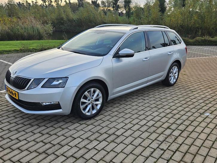Skoda Octavia 1.0 TSI Greentech 115pk Dsg-7 2018 Grijs, Auto's, Skoda, Particulier, Octavia, ABS, Achteruitrijcamera, Airbags