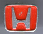 HONDA rood op zilverkleurig auto speldje ( B_156 ), Ophalen of Verzenden, Nieuw, Transport, Speldje of Pin