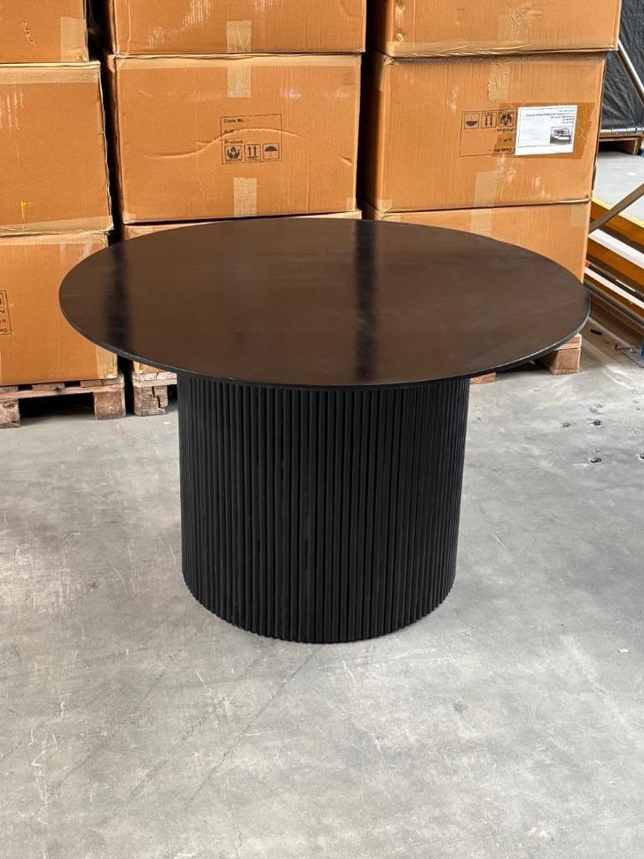 SALE! Ronde Eettafel Commodore – Walnoot & Zwart | Mangohout, Huis en Inrichting, Tafels | Eettafels, Zo goed als nieuw, 100 tot 150 cm