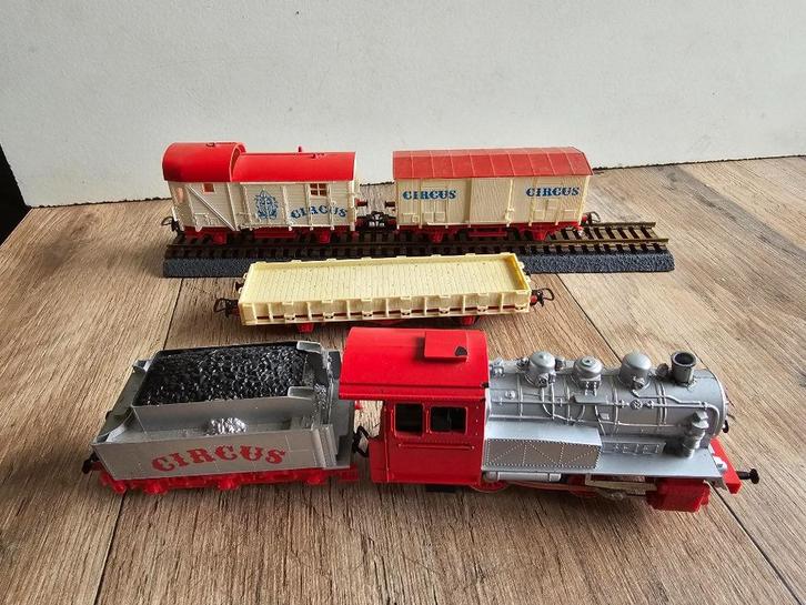 Modeltrein Ho Lima, circus trein, stoomlocomotief met wagons, Hobby en Vrije tijd, Modeltreinen | H0, Gebruikt, Wagon, Gelijkstroom