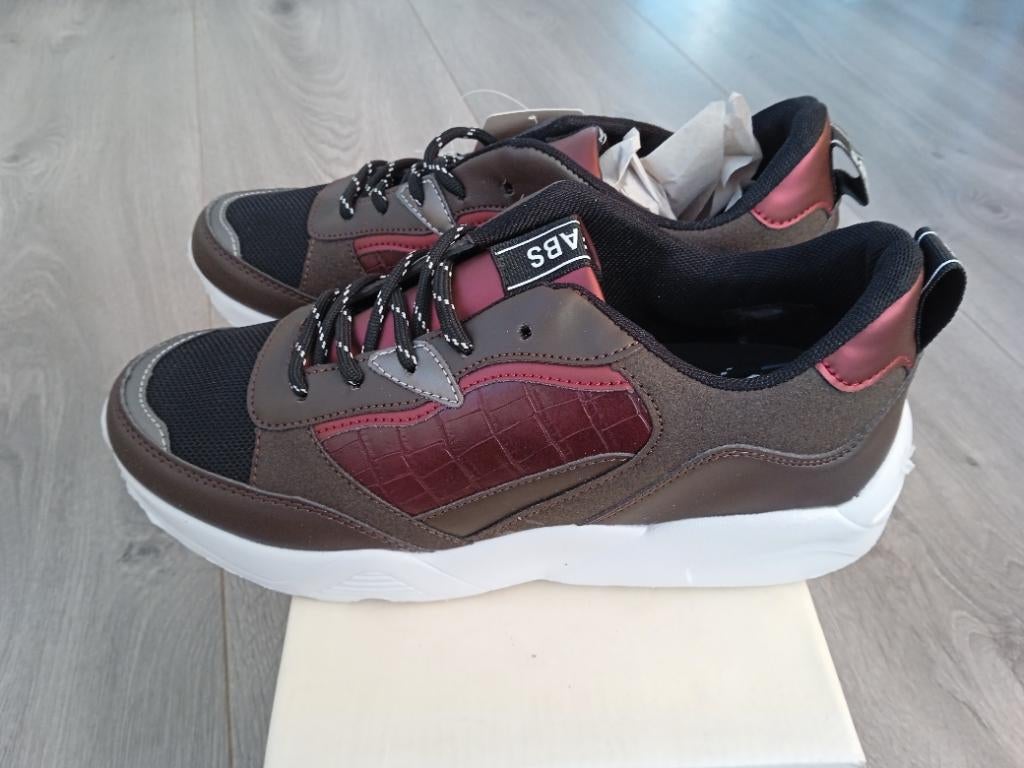 Nieuwe Sportieve sneakers, meerdere maten, Kleding | Dames, Schoenen, Overige kleuren, Nieuw, Ophalen of Verzenden, Sneakers of Gympen