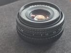 Prakticar Pentacon 50mm f2.4 Pancake Lens, Ophalen of Verzenden, Gebruikt, Standaardlens
