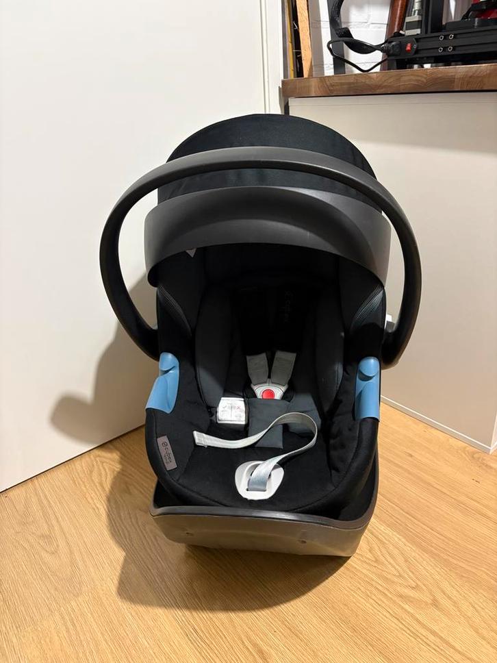 Cybex Maxi-Cosi Aton M i-Size + 2x ISOFIX Base, Kinderen en Baby's, Autostoeltjes, Zo goed als nieuw, Maxi-Cosi, 0 t/m 13 kg, Isofix