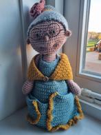 Handgemaakte Sara Pop - 40 cm hoog. Nu ophalen voor 10,- €., Kinderen en Baby's, Speelgoed | Poppen, Ophalen of Verzenden, Nieuw