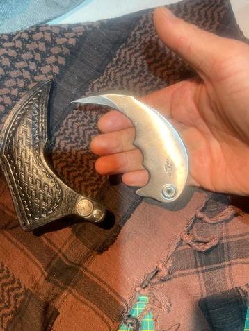 Hibben knifes design mes beschikbaar voor biedingen