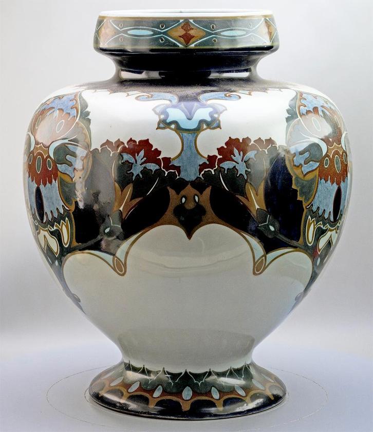 Rozenburg (juliana)	Vaas (Nr.: 81), Antiek en Kunst, Antiek | Keramiek en Aardewerk, Ophalen of Verzenden