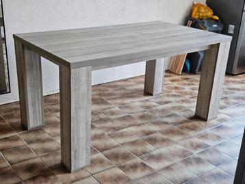 Meubelset: Eettafel met stoelen, salontafel & TV-meubel beschikbaar voor biedingen